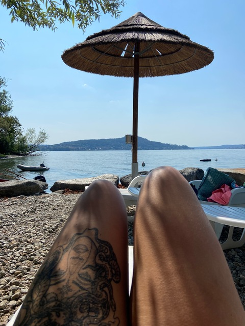 Laura's sexy kitchen video